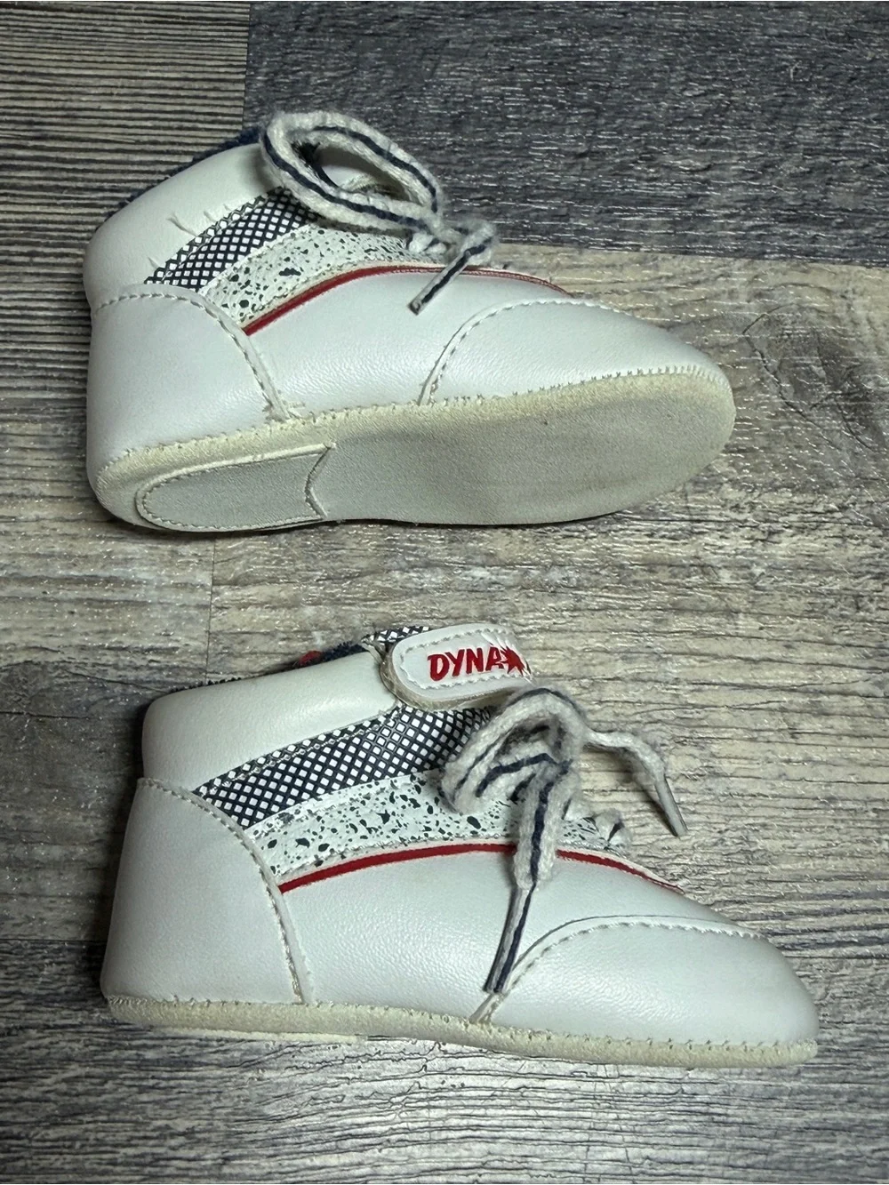 Vintage Dyna Kids Baby Crib Shoes White Red High Top Sneakers Size 1 Soft Sole